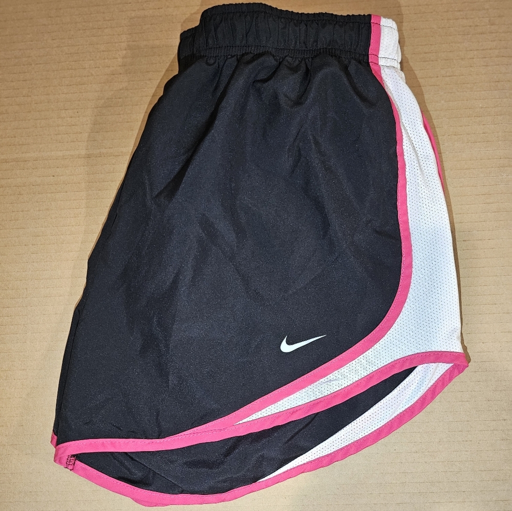 Nike Women's Black and Pink Running Shorts